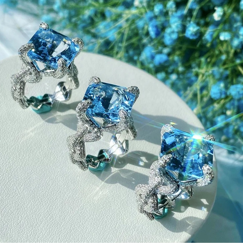 Stunning 12 Carat Blue Crystal Pave Cocktail Ring - Picture 7 of 7